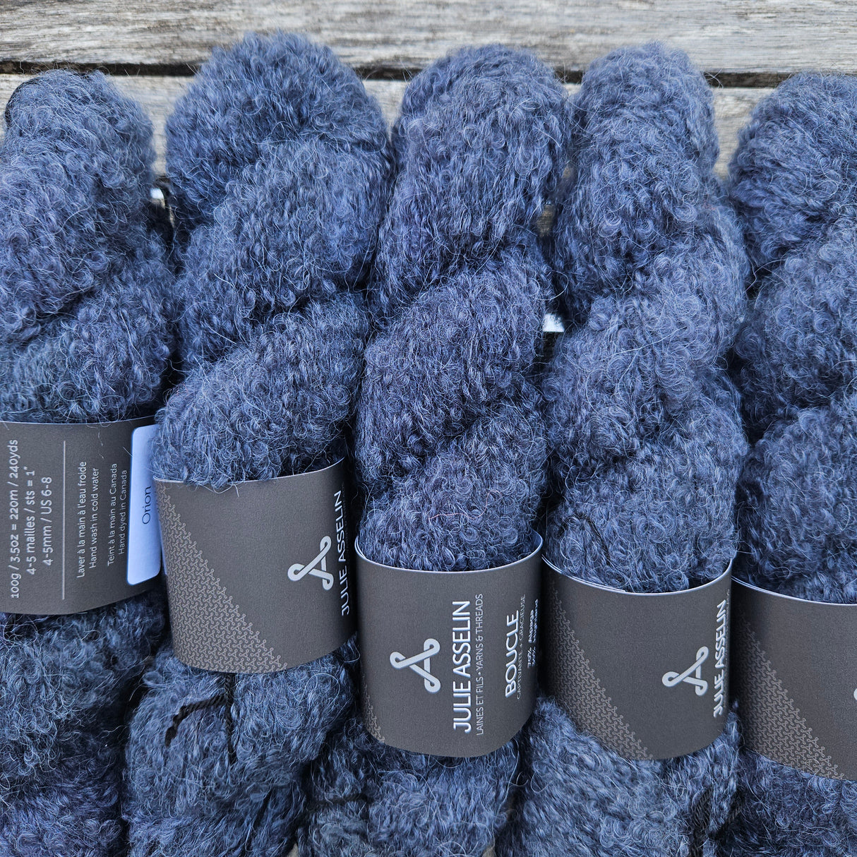 Julie Asselin | Boucle