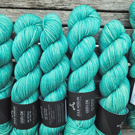 Julie Asselin | Leizu DK