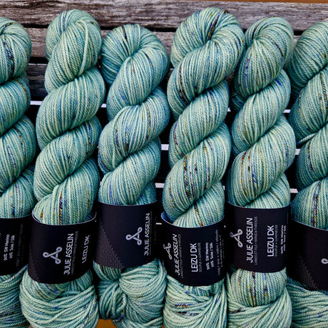 Julie Asselin | Leizu DK