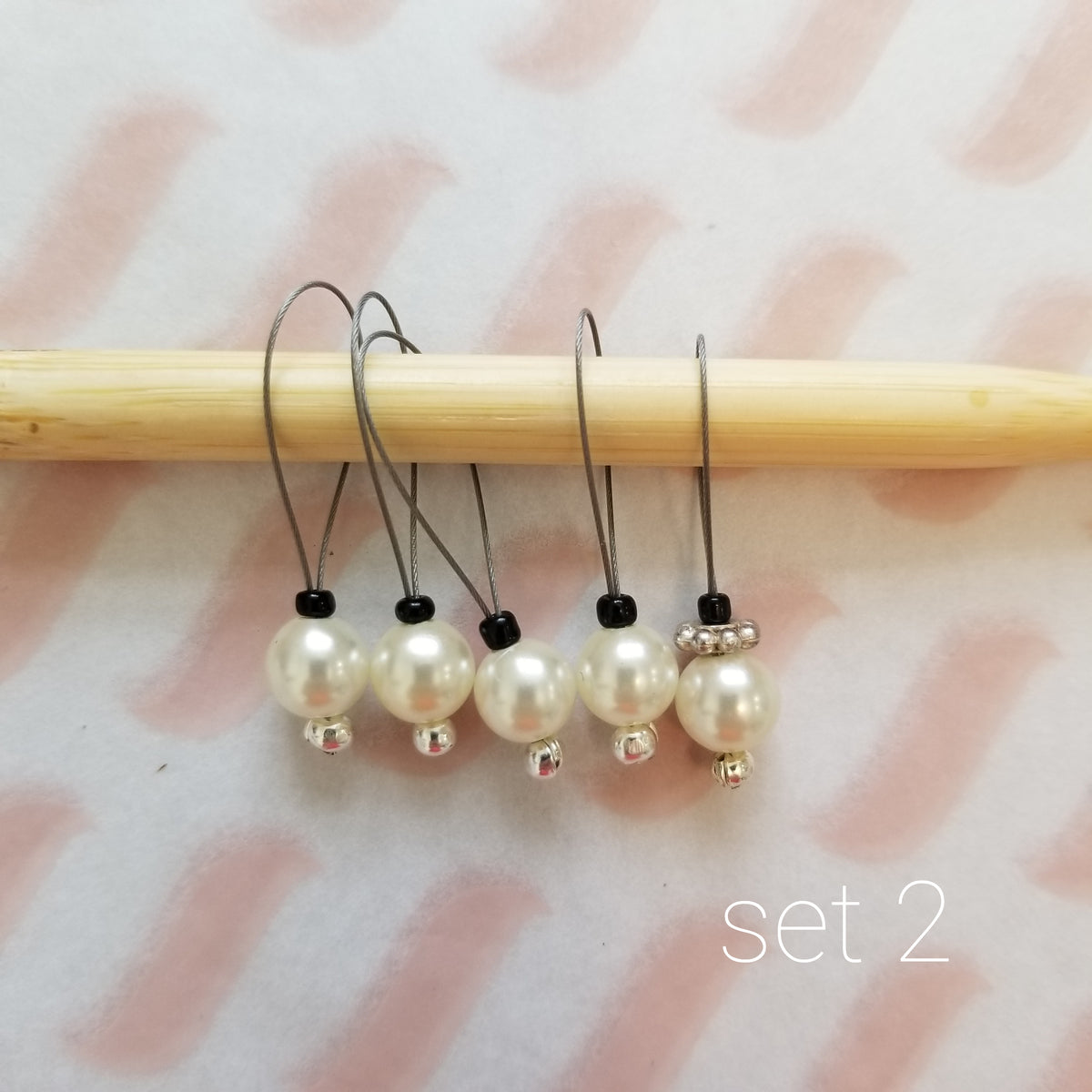 Surfing USA 2pcs Stitch Markers Set – Sierra and Pine