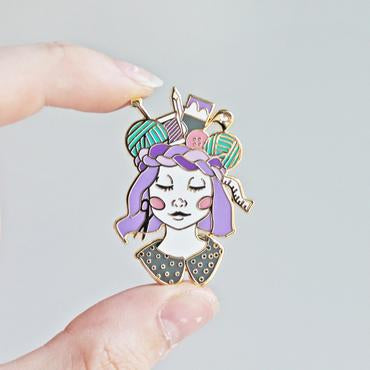 Twill & Print | Craft Queen Pin