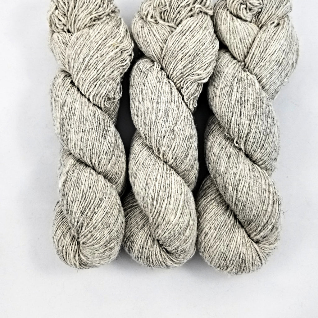 Custom Woolen Mills Yarn