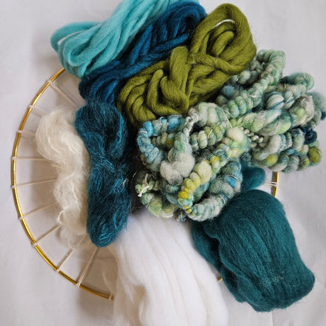 Simply Fibre by Nicole | Circular Weaving Kits | Medium 10"