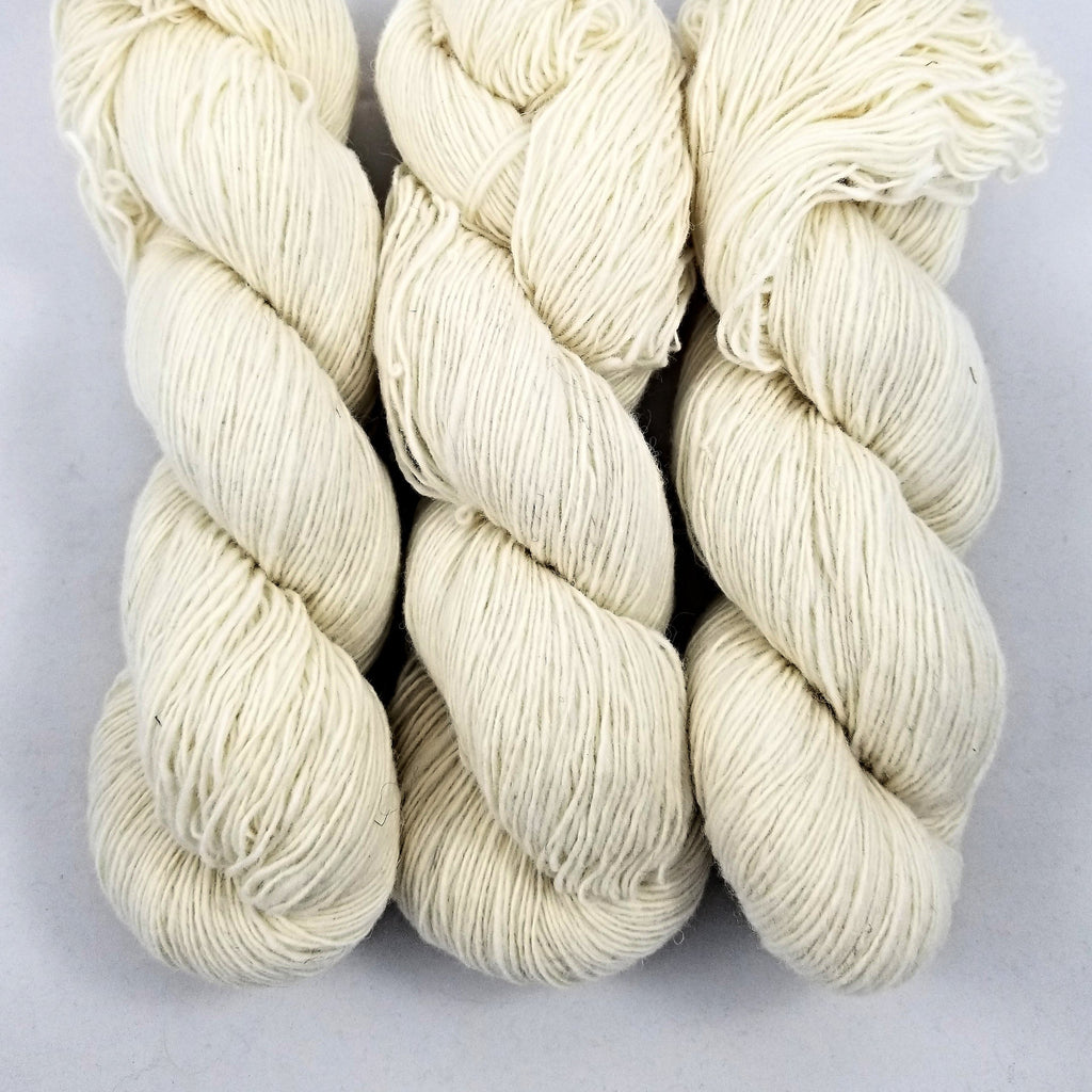 Custom Woolen Mills Yarn