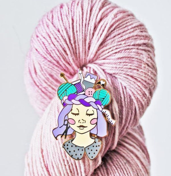 Twill & Print | Craft Queen Pin